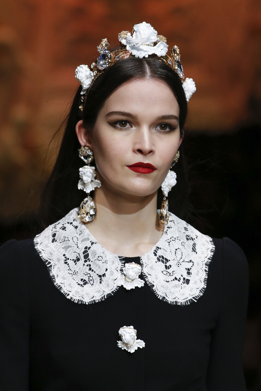 Dolce & Gabbana (杜嘉班纳)2018米兰时装周秋冬高级成衣发布秀