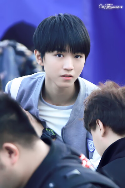 #王俊凯#+#TFBOYS王俊凯#+#TFBOYS#+cr+CatFoodClub王俊凯的猫粮社