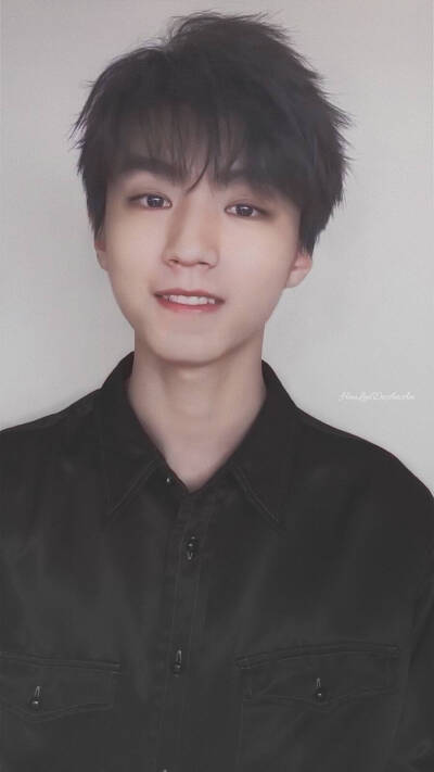 #TFBOYS王俊凯# #TFBOYS# #王俊凯# 衬衣