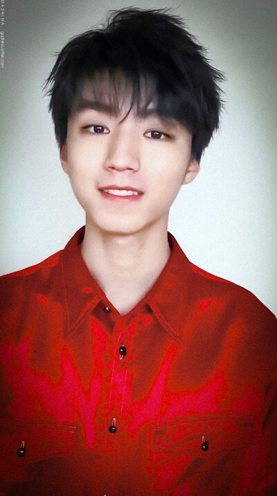 #TFBOYS王俊凯# #TFBOYS# #王俊凯# 衬衣