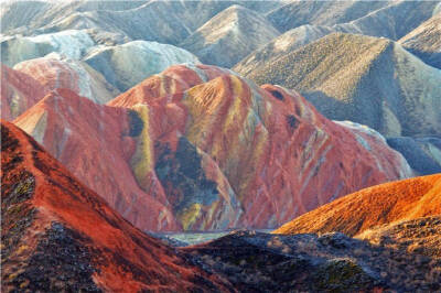 甘肃彩虹山