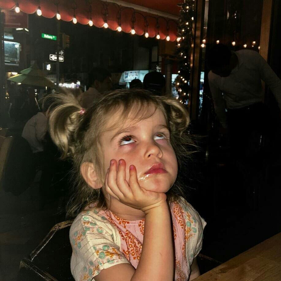 欧美戏精姐妹emma萝莉萌娃复古女头