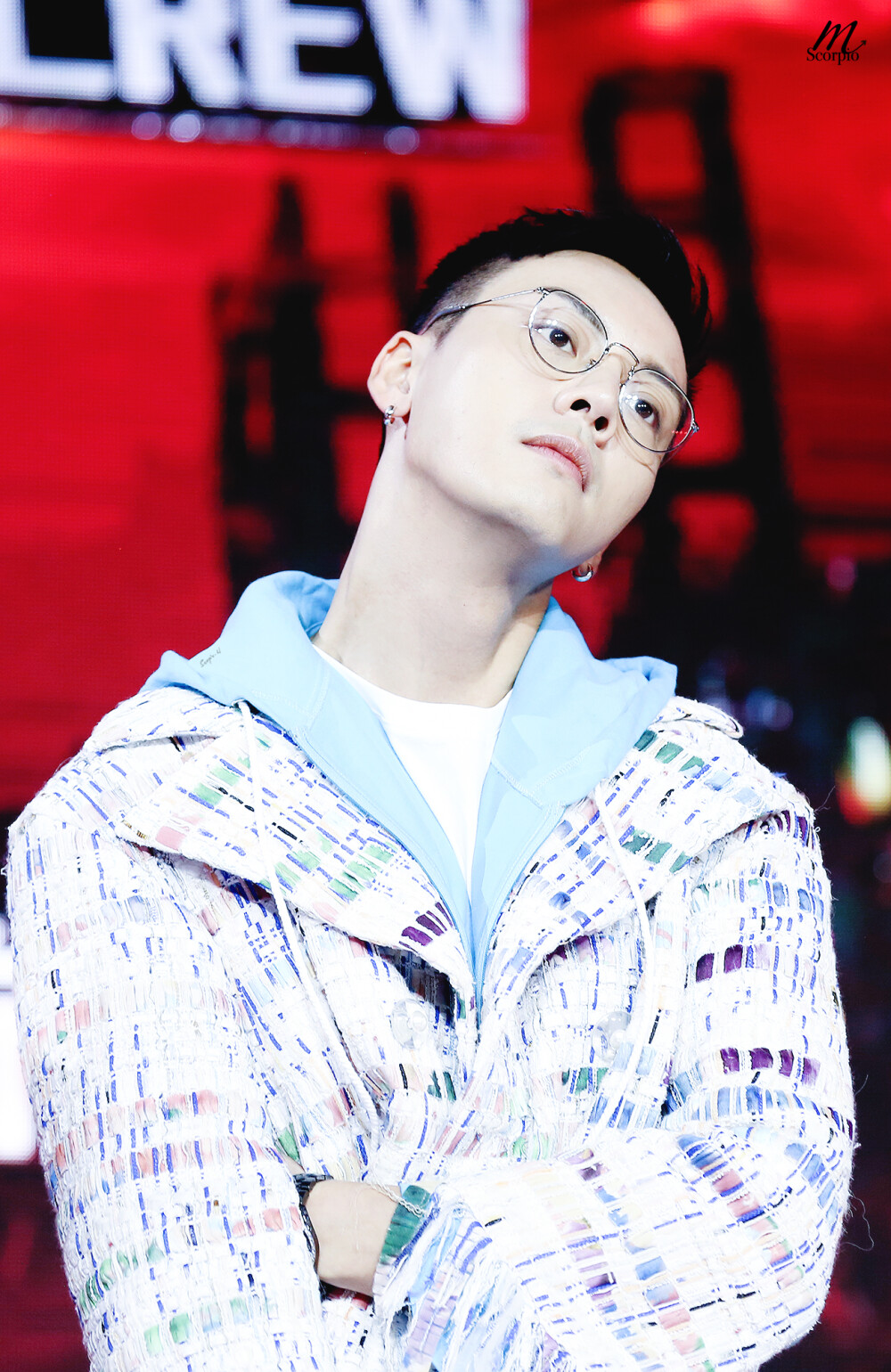 【陈伟霆 William Chan】180314 HBDC 热血街舞团 发布会 1299 x 2000 px (图源: 微博@Scorpio-W陳偉霆星座站 weibo.com/5400171300/G7Frwy0Mf)