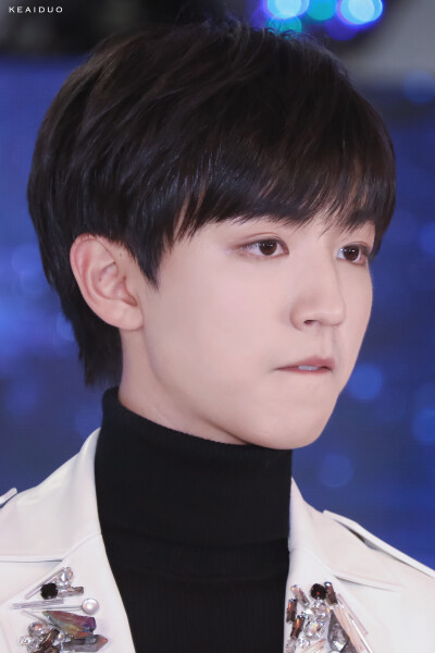 
#王俊凯#+#TFBOYS王俊凯#+#TFBOYS#+cr+8个可爱多
