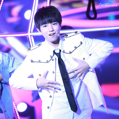 #王俊凯#+#TFBOYS王俊凯#+#TFBOYS#+cr+CatFoodClub王俊凯的猫粮社