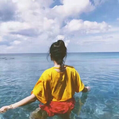 【是明快的黄色呀】