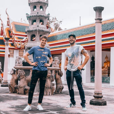 The Chainsmokers