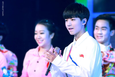 #王俊凯#+#TFBOYS王俊凯#+#TFBOYS#+cr+CatFoodClub王俊凯的猫粮社