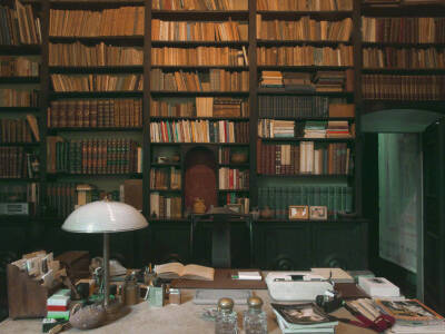 Interiors shots in Call Me By Your Name by photographer Giulio Ghirard. ​​​♥#Call me By Your Name#