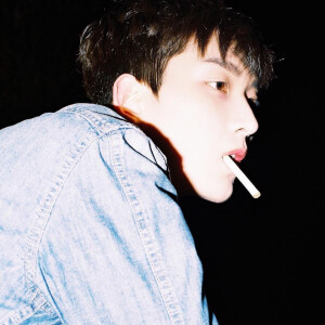 半身头像 男生头像 韩系 中系 混搭 气质 个性 男神 黑白 季懿苏の