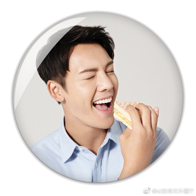 【陈伟霆 William Chan】Pizza Hut 必胜客品牌代言人 750 X 750 px (图源： 微博@必胜客欢乐餐厅 weibo.com/1898229275/G8ntYeGz0)