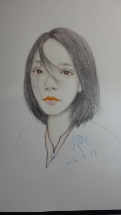 人物写实+彩铅头像
