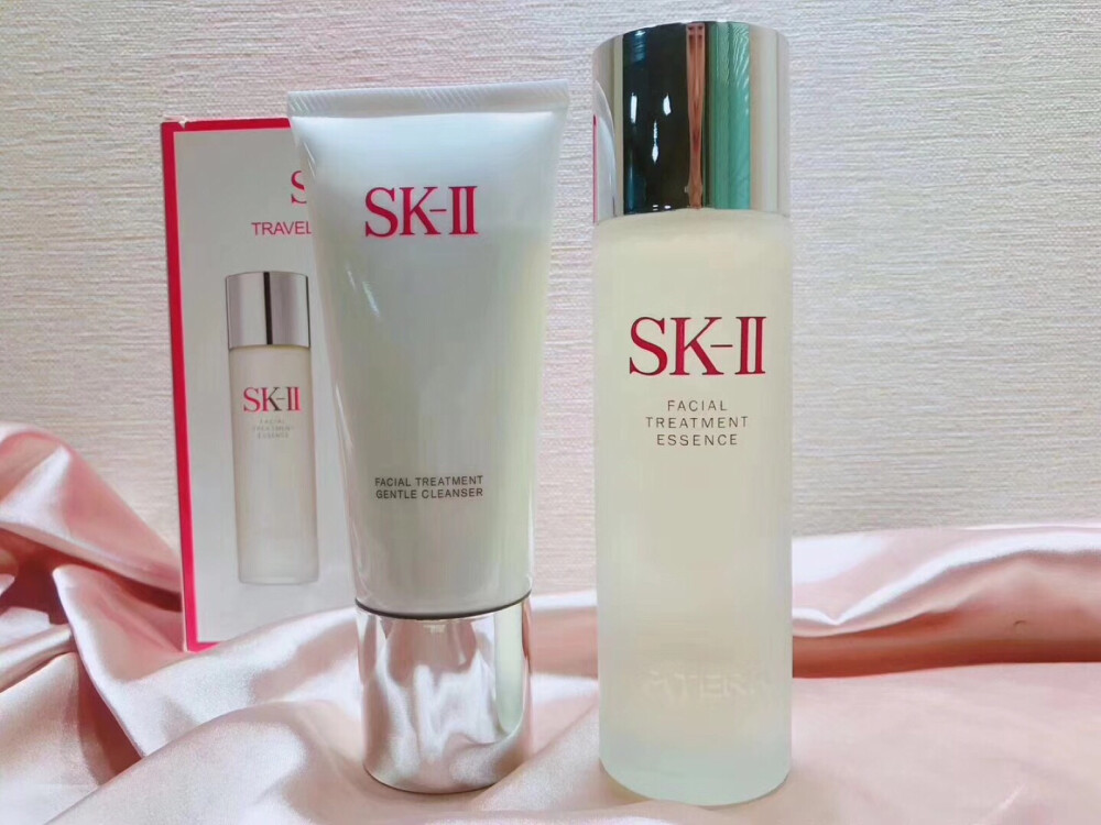 sk2体验装，SKII 套装超级抢手的一套‼️赶紧吧‼️SKII 入門級套裝，️：神仙水160ml➕洗面奶120g，相信我你用了肯定会回购大瓶的‼️