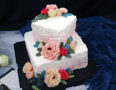 婚礼韩式裱花蛋糕