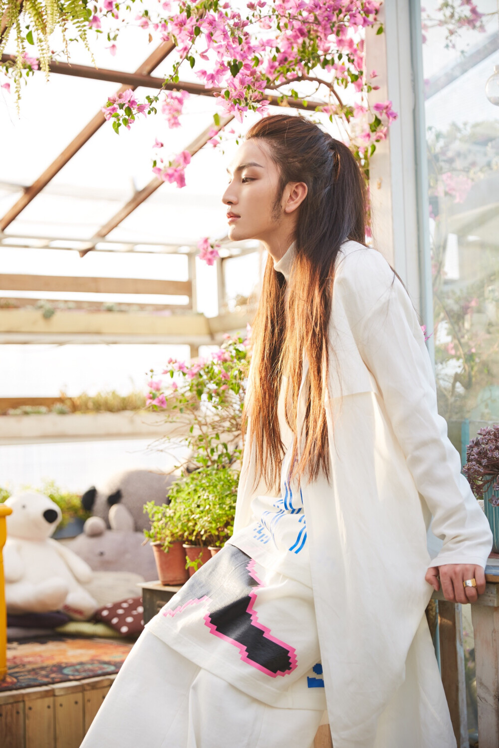 “人一旦动了真心，便是连神仙都救不了了”。 ​​​