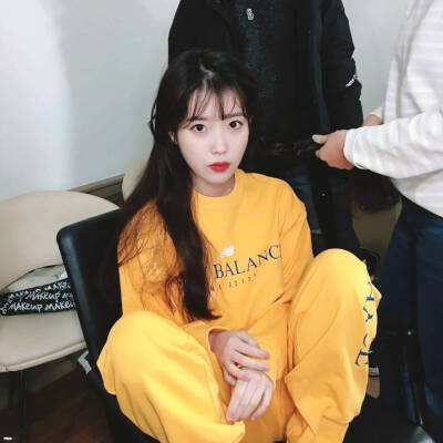 IU