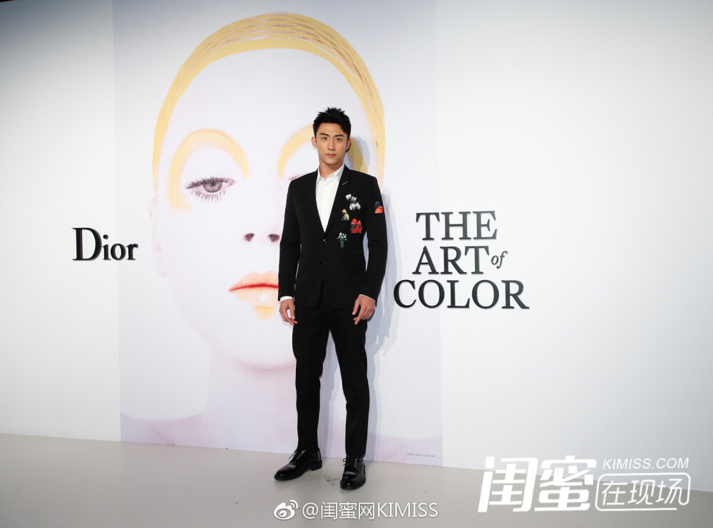 Dior香氛世家大使黄景瑜出席“THE.ART.OF.COLOR”艺术展
20180321