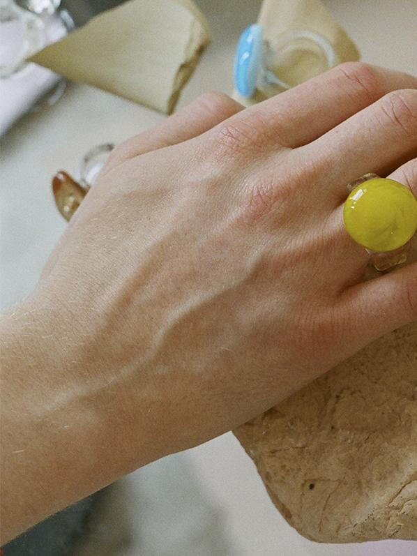 CIRCLE RING, OPAQUE MUSTARD