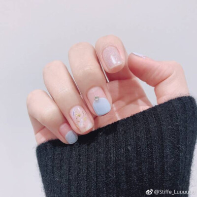 nail