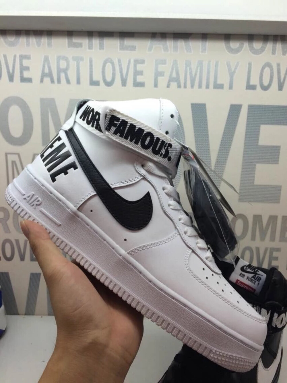 Supreme X Nike Air Force 1 