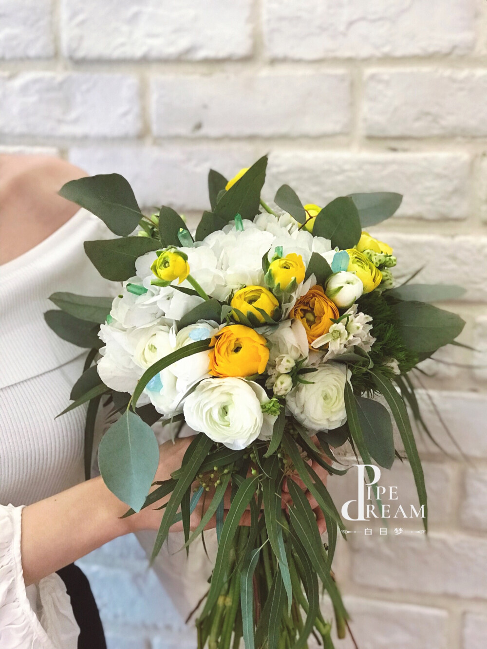 出山……
给闺蜜的姐姐做了个手捧花