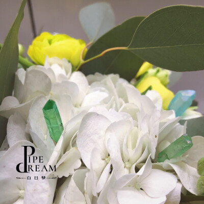 出山……
给闺蜜的姐姐做了个手捧花