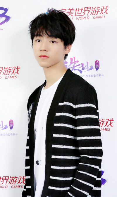 王俊凯×2018.03.27完美世界游戏品牌战略发布会×cr:logo