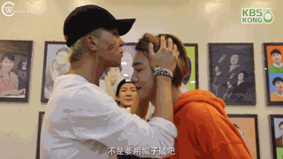 额头bobo，豆眼大旗摇起来