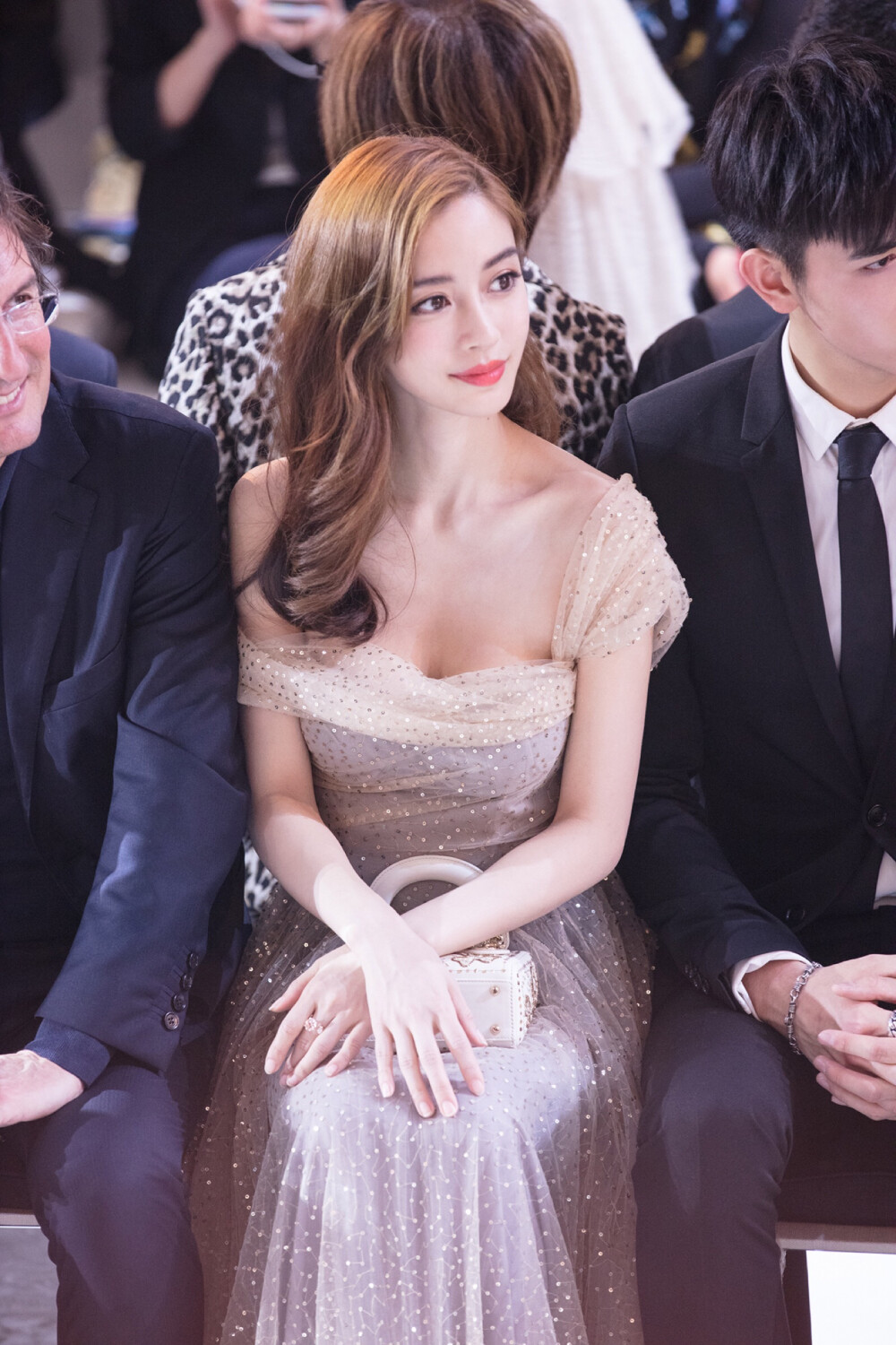 #美图系列##angelababy# @angelababy 亮相Dior2018春夏高级订制系列上海发布秀！ ​​​