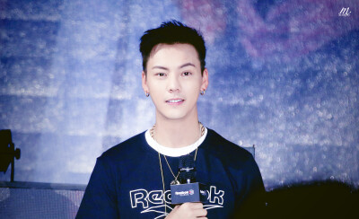 【陈伟霆 William Chan】180328 Reebok DMX FUSION 新品发布会 锐步Reebok亚太区品牌代言人 2000 x 1221 px (图源: 微博 @Scorpio-W陳偉霆星座站 weibo.com/5400171300/G9OgM3Sql)