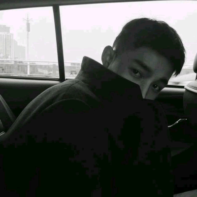 你问我爱你什么
如果我可以告诉你
我就不会夜夜哭泣
阿玥
q3510810966