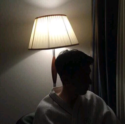 你问我爱你什么
如果我可以告诉你
我就不会夜夜哭泣
阿玥
q3510810966