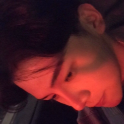 你问我爱你什么
如果我可以告诉你
我就不会夜夜哭泣
阿玥
q3510810966