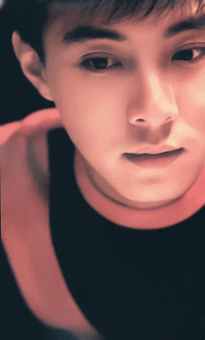 漂亮小哥哥~(*/ω＼*)（张卫健）