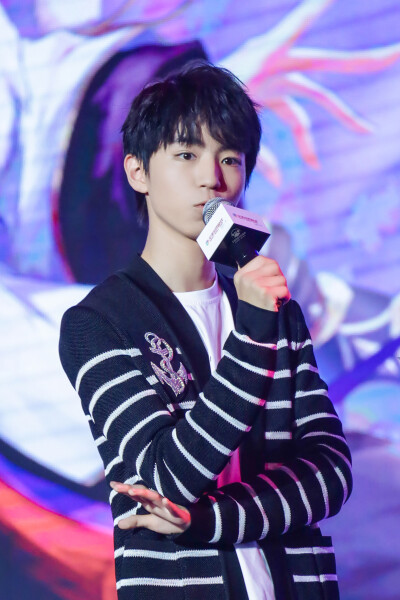 #王俊凯#+#TFBOYS王俊凯#+#TFBOYS#+cr+王俊凯后援会官博