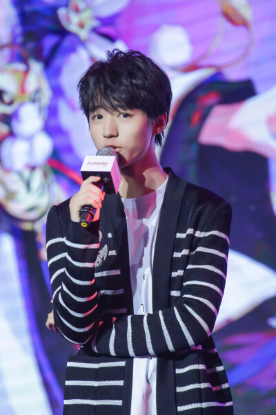 #王俊凯#+#TFBOYS王俊凯#+#TFBOYS#+cr+王俊凯后援会官博