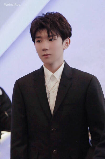 王源 180322 2018巴塞尔国际钟表珠宝展 cr:DrunkMilk1108