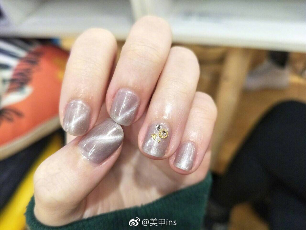 nail