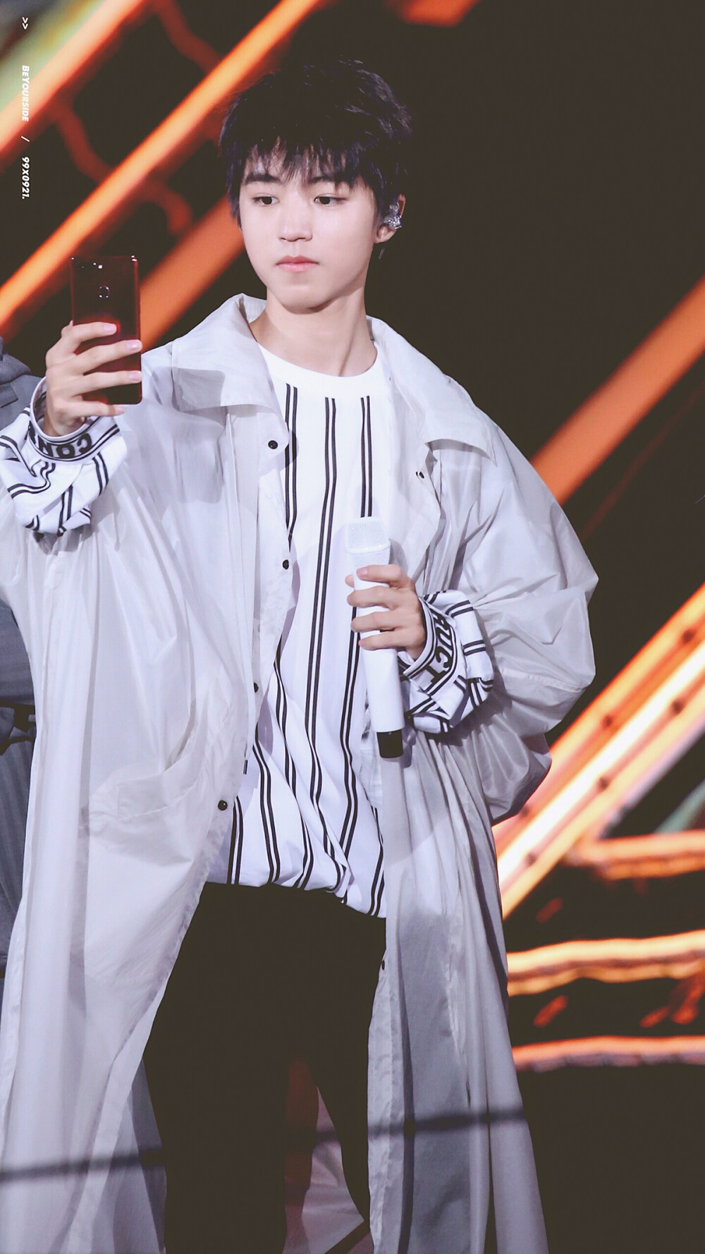 王俊凯×2018.03.31OPPO浙江卫视R15发布盛典×cr:logo