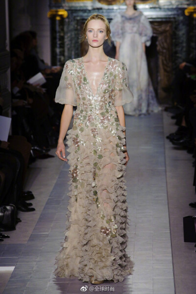 Daria Strokous ​​​x Valentino spring 2013. ​​​​仙女本人了 ​​​​