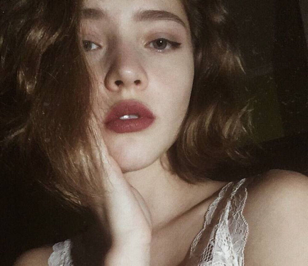 女头