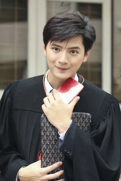 泰剧一年生 王慧侦 暖暖 阿日学长 Arthit KristPerawat
cr.weibo:@KristtpsPerawat_ChinaFC