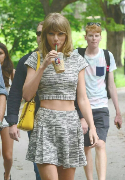 街拍 Taylor swift 霉霉 