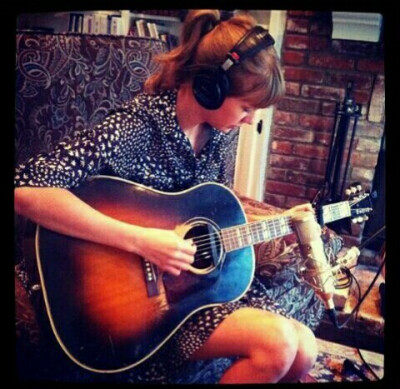 Taylor swift 霉霉 