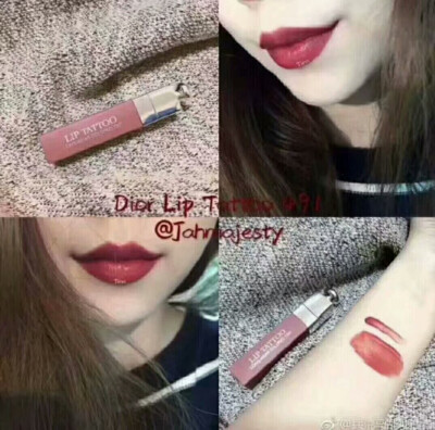 ￥35包邮，下单备注：迪奥唇釉
Dior/迪奥 lip tattoo癮诱超模唇彩唇釉[em]e400737[/em]
Dior/迪奥 lip tattoo癮诱超模唇彩唇釉染唇露
色号：771-761-451~351~491~881