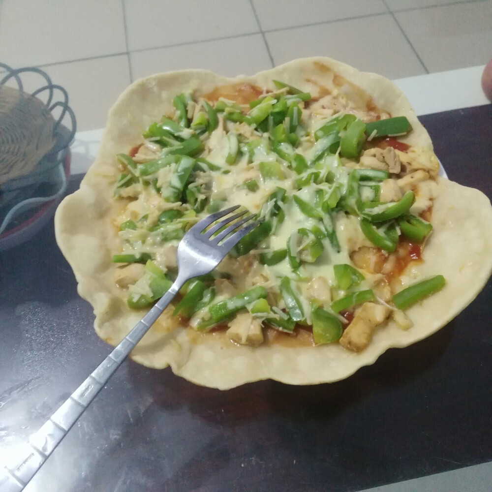 青椒金针菇鸡肉饼，想做披萨来的