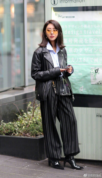 3月21日东京街拍更新，皮衣衬衫阔腿裤。 ​​​