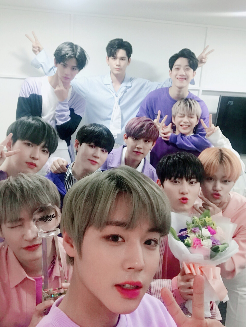 wannaone