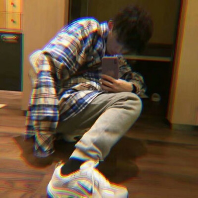 〈玩网男头〉异9