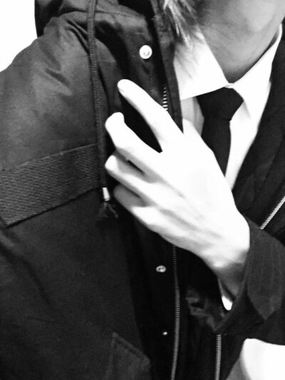 〈玩网男头〉异9